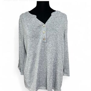 NAIF Gray  3/4 Sleeves Blouse Button Up  L, Exellent Condition.